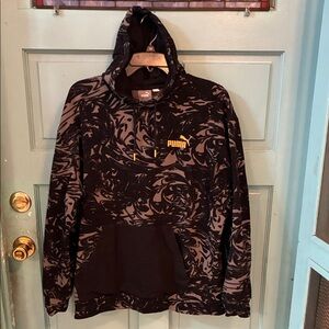 Puma Power Cama pullover hoody. Size L. Colors are black & gray. # 3132